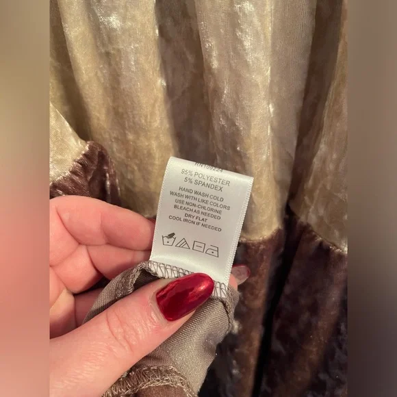 ๐Indigo Soul Crushed Velvet Tiered Babydoll Dress (2XL) - Picture 9 of 9